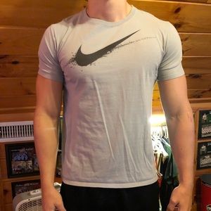 Nike tee